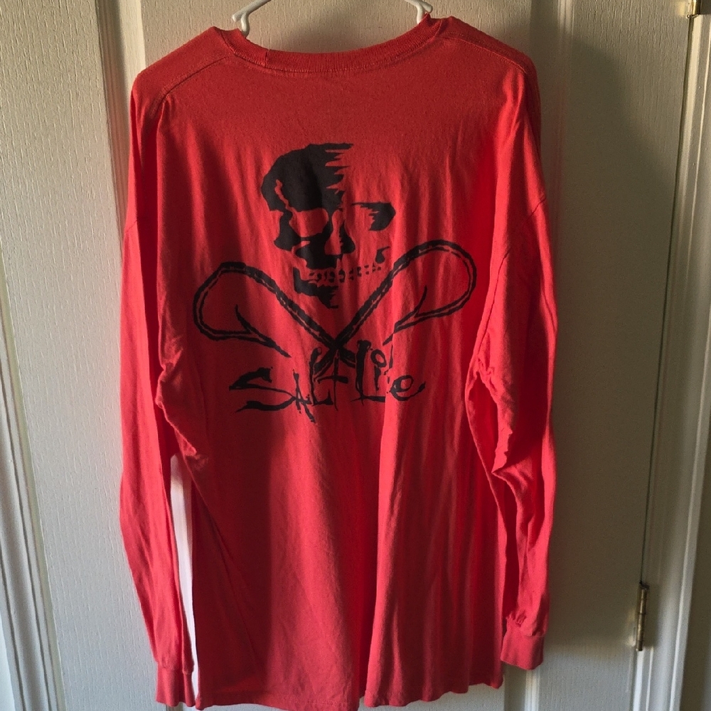 Salt Life Coral Skull Graphic Long Sleeve Shirt